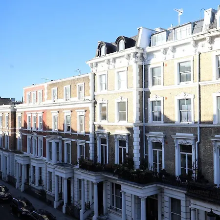 Dreamtel Kensington Hotel 3*