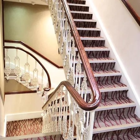 Dreamtel Kensington Hotel