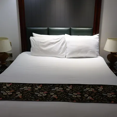 Dreamtel Kensington 3* London