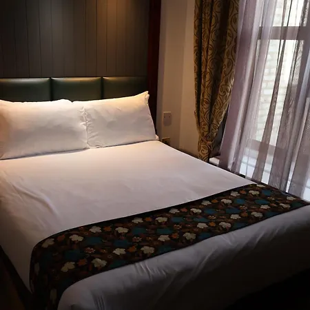 Hotel Dreamtel Kensington 3*