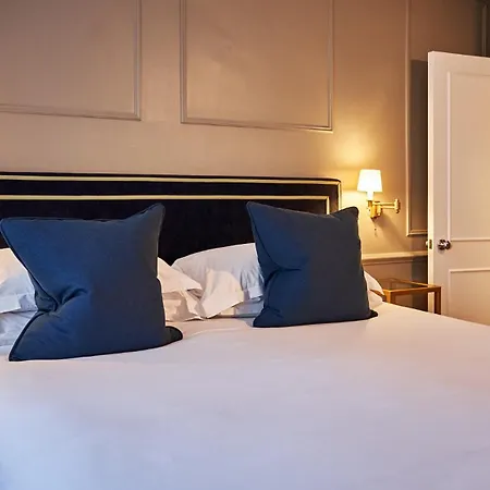 The Capital Hotel, & Townhouse 5*