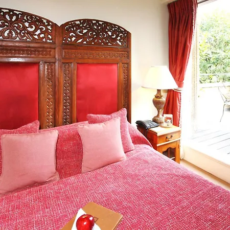 Twenty Nevern Square 4*