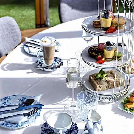 Doubletree By Hilton Kensington 4* London