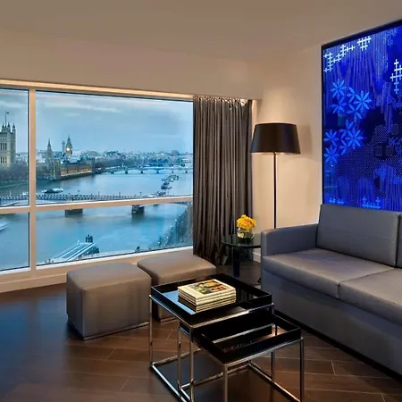 Park Plaza Riverbank Londýn