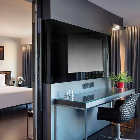 Park Plaza Riverbank Hotel Londýn