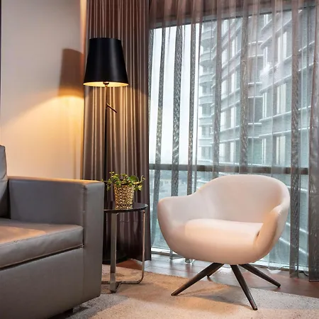 Park Plaza Riverbank Hotel