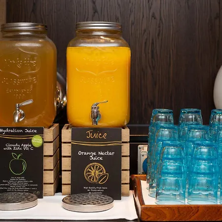 Ξενοδοχείο Doubletree By Hilton Ealing 4*