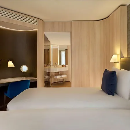 Otel The Westminster London, Curio Collection By Hilton Londra