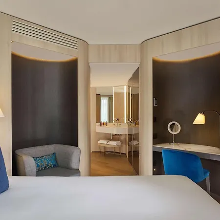 The Westminster London, Curio Collection By Hilton Hotel 4*