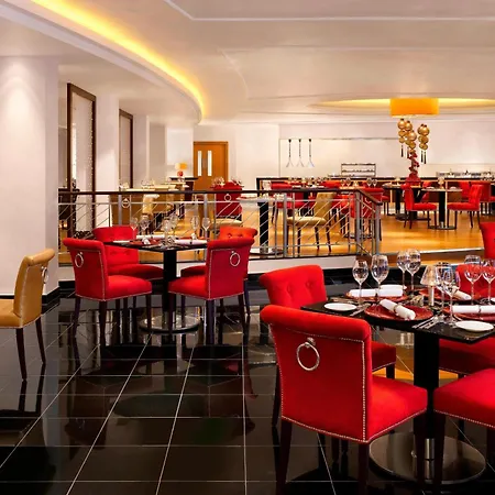 Sheraton Skyline London Heathrow 4*