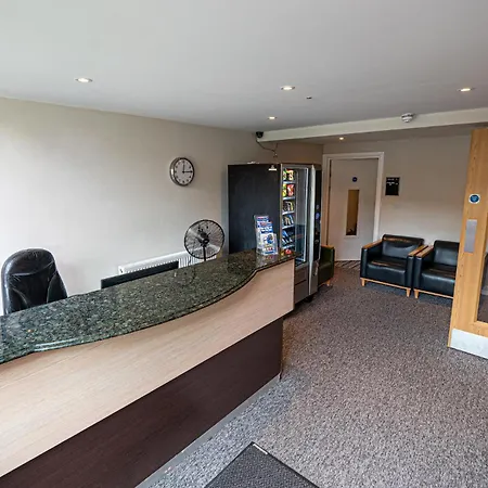 Hotel Maiden Oval