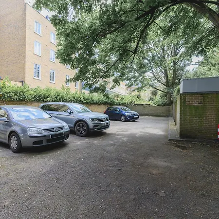 Kensington Court - Earls Court 3* Лондон