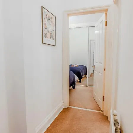 2 Bed Chic Vintage Flat At Bayswater Apartment