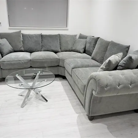 Queens Luxury Wembley Stadium - * London