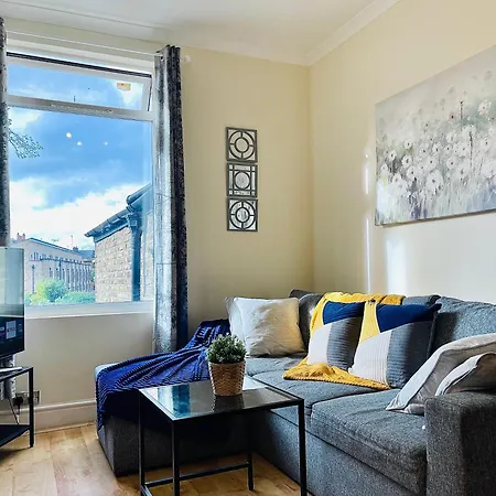 2 Bedroom Flat In *
