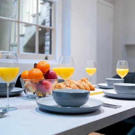 Vauxhall - 2br With Patio - Cityapartmentstay