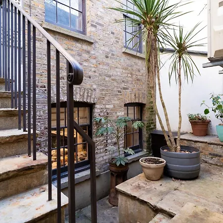 Vauxhall - 2br With Patio - Cityapartmentstay *