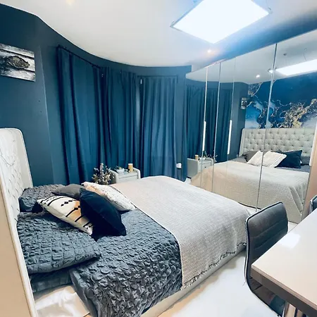 Unique And Artsy Shared Homestay