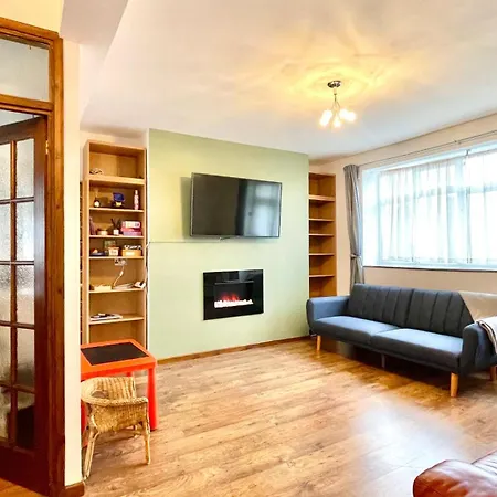 Apartmán 2 Bedrooms 2 Stations Londýn