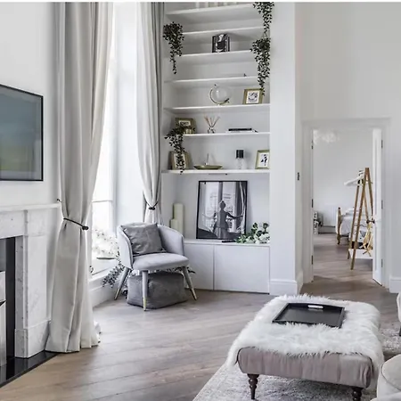 2-4 Bedroom 2 Roof Terraces Prime Notting Hill Apartment *