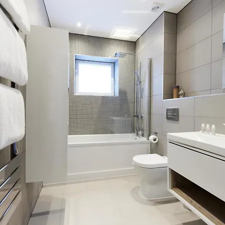 Apartment The Wembley Park Sanctuary - Stunning 2bdr Flat With Balcony *