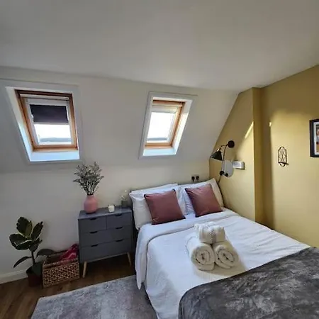 Fulham 2 Bedroom London