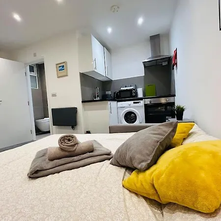 Cosy Studio Near Emirates Stadium * London