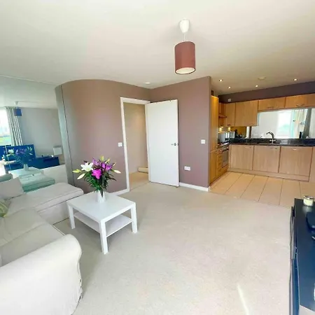 Captivating 1-bed In Apartment