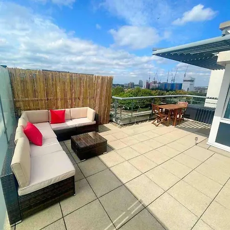 Captivating 1-bed In London