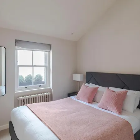 Parkside House - Regent's Park - By Frankie Says * London