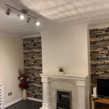 Contractor & Family Friendly House Romford *
