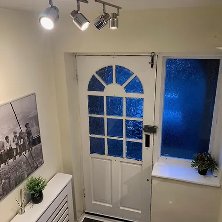 Contractor & Family Friendly House Romford Apartment Havering