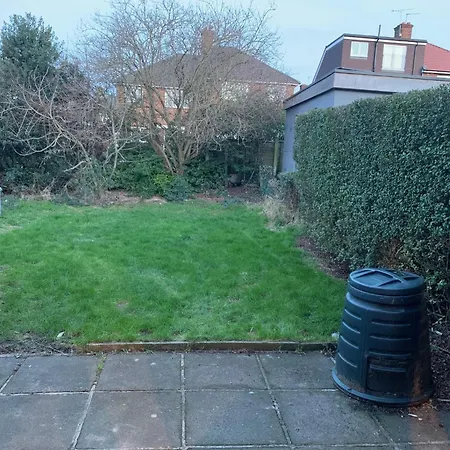 Contractor & Family Friendly House Romford * Havering