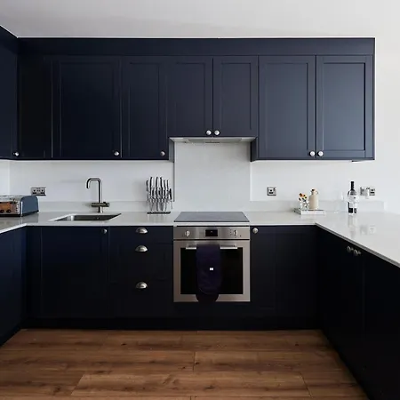 The Wembley Park Secret - Spacious 3bdr Flat With Terrace Apartment