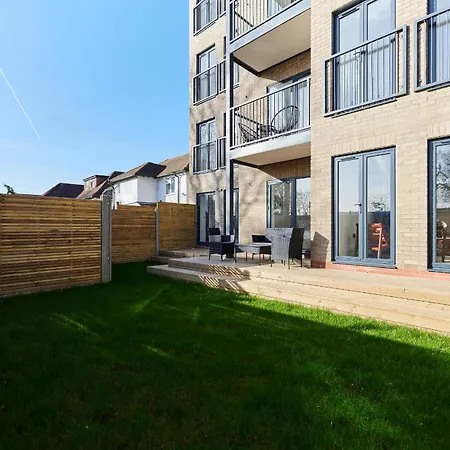 Apartment The Wembley Park Secret - Spacious 3bdr Flat With Terrace *
