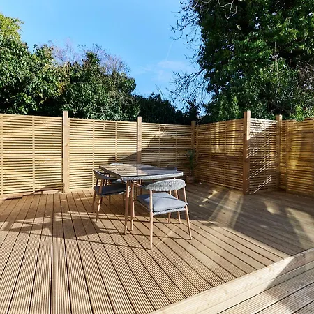 The Wembley Park Secret - Spacious 3bdr Flat With Terrace Apartment London