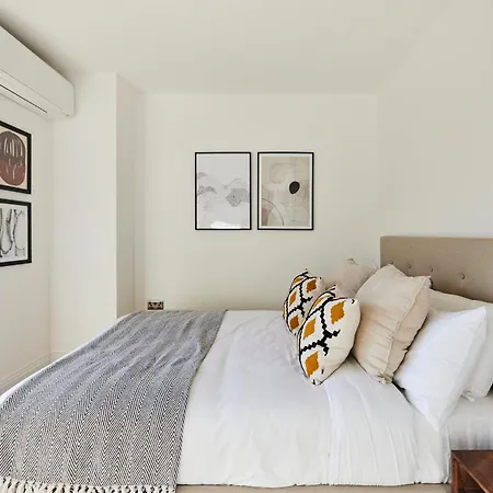 Apartment The Wembley Park Secret - Spacious 3bdr Flat With Terrace *