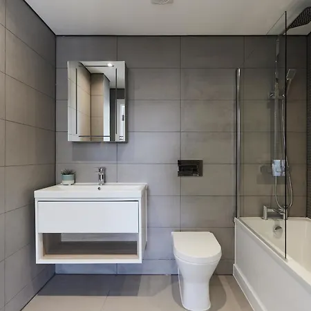 The Wembley Park Secret - Spacious 3bdr Flat With Terrace *