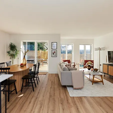 The Wembley Park Secret - Spacious 3bdr Flat With Terrace Apartment