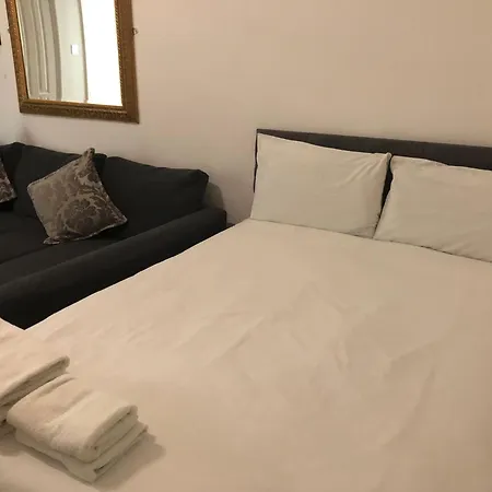 Leinster Gardens Apartment *