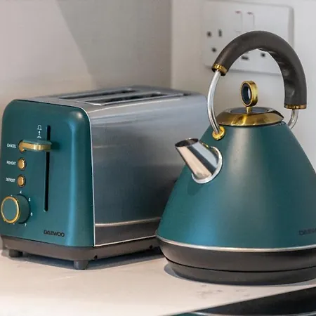 Apartment Harmonious Greens: Cozy 1-bed Flat In