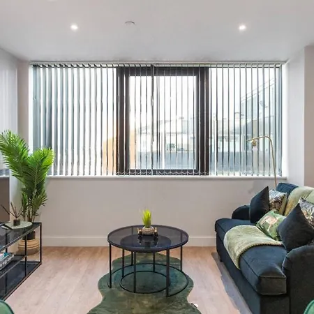 Apartment Harmonious Greens: Cozy 1-bed Flat In