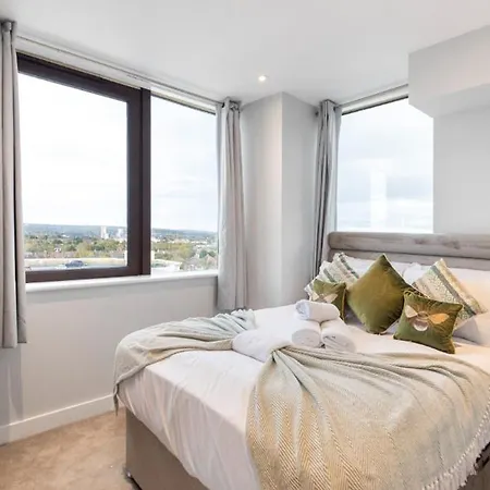 Apartment Harmonious Greens: Cozy 1-bed Flat In