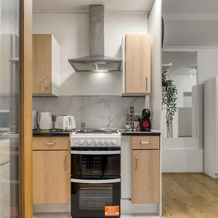 Apartment Cosy 2br Retreat Near Paddington Station