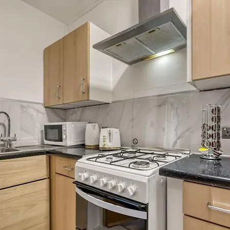 Cosy 2br Retreat Near Paddington Station Apartment