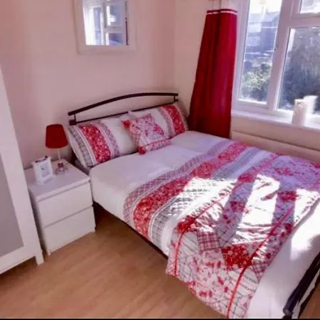 Grundy 32 Homestay