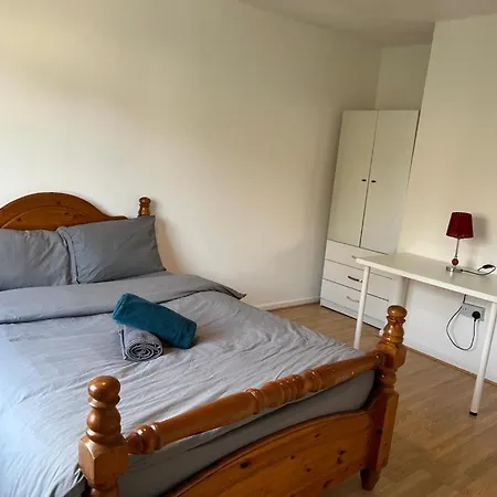 Homestay Grundy 32 *