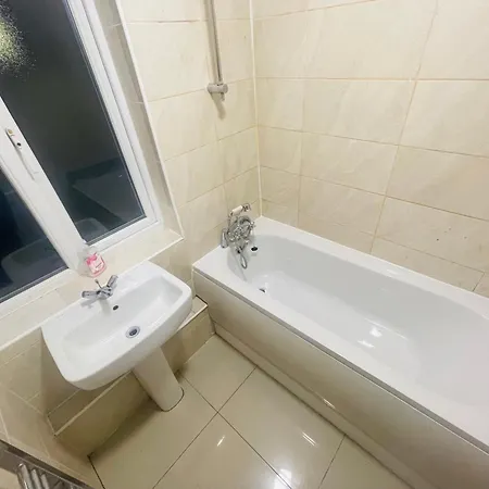 Grundy 32 Homestay