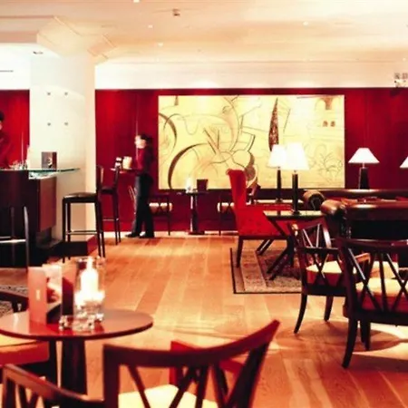 Marriott Kensington 4*