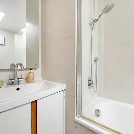 3 Bdrm Notting Hill Mews House - 2 Balconies * London